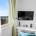 Palma - Am Fuer 6 Personen By Interhome * Pula