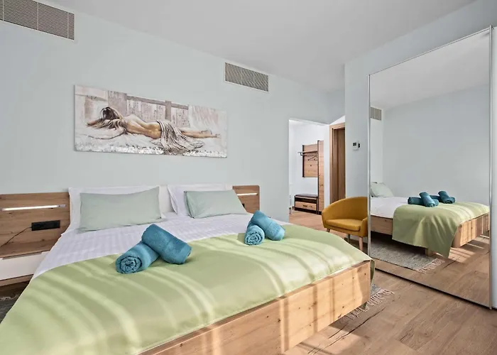 Palma - Am Fuer 6 Personen By Interhome Vakantiehuis Pula