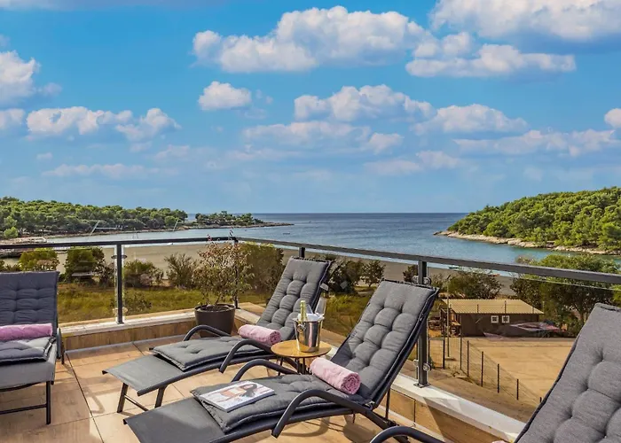 Palma - Am Fuer 6 Personen By Interhome Vakantiehuis Pula