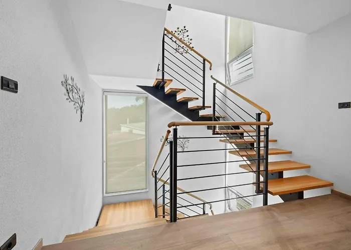 Palma - Am Fuer 6 Personen By Interhome Vakantiehuis Pula