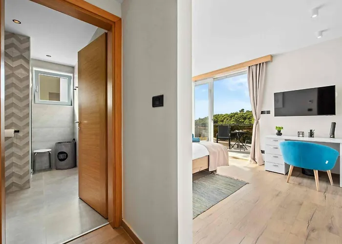 Palma - Am Fuer 6 Personen By Interhome * Pula