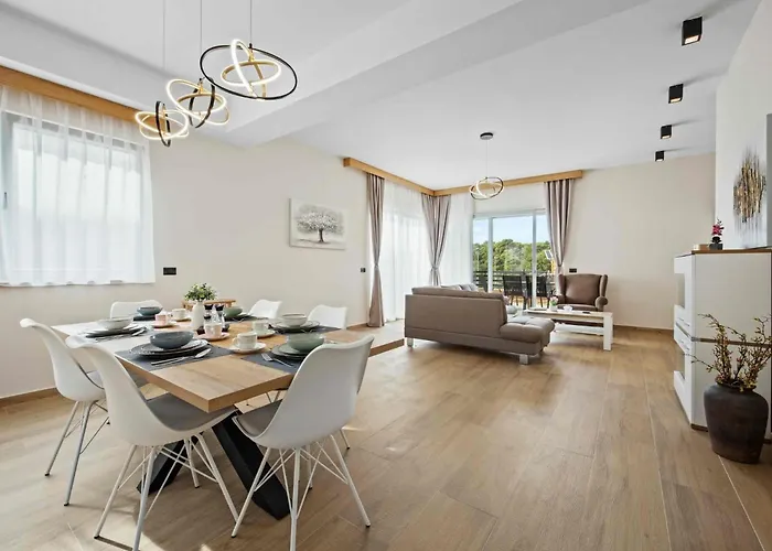 Palma - Am Fuer 6 Personen By Interhome *